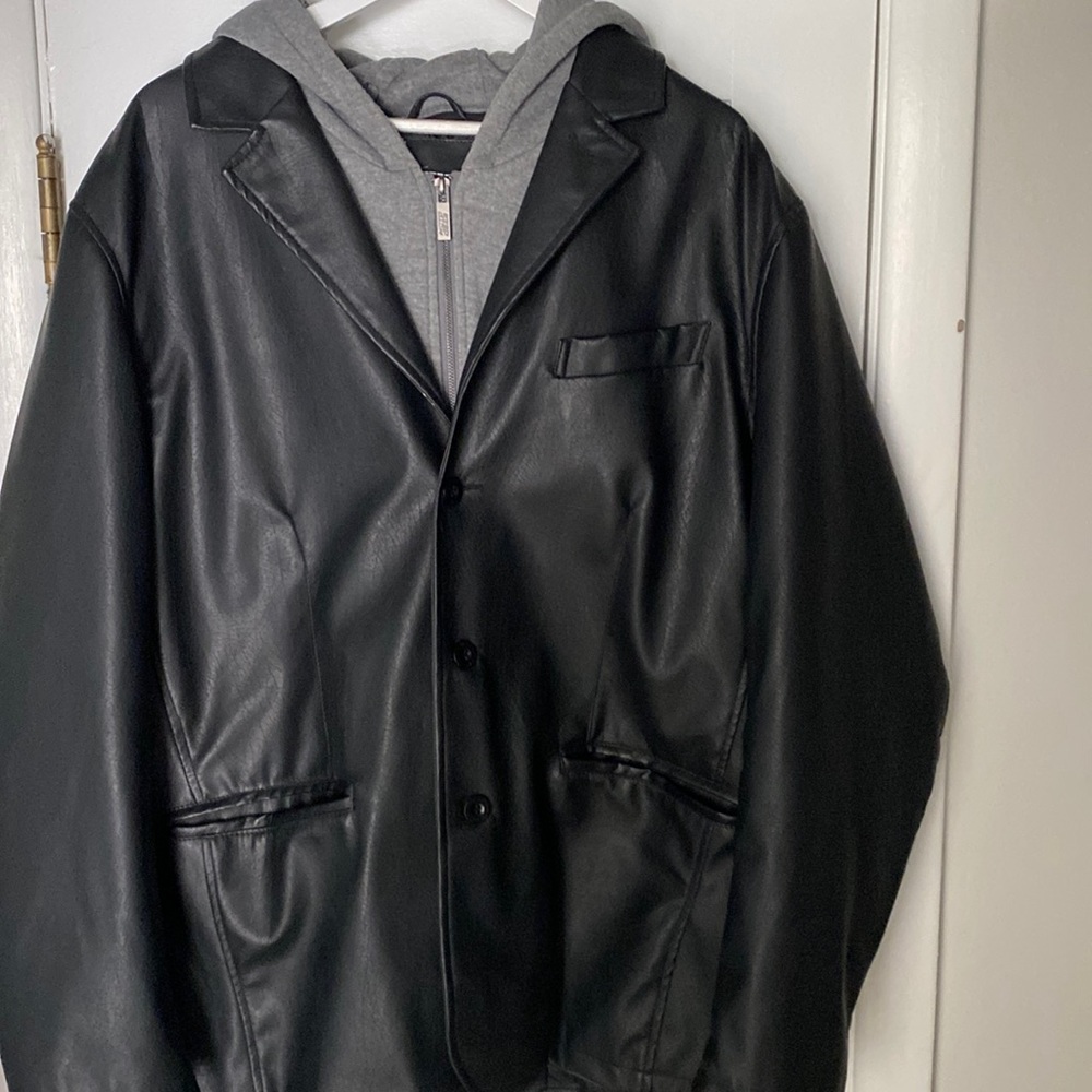 Like new brown leaver hoodie jacket. XL.